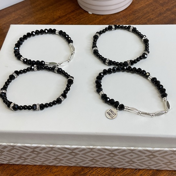 KINSLEY ARMELLE SILVER COAL BRACELET SET - Picture 3 of 5